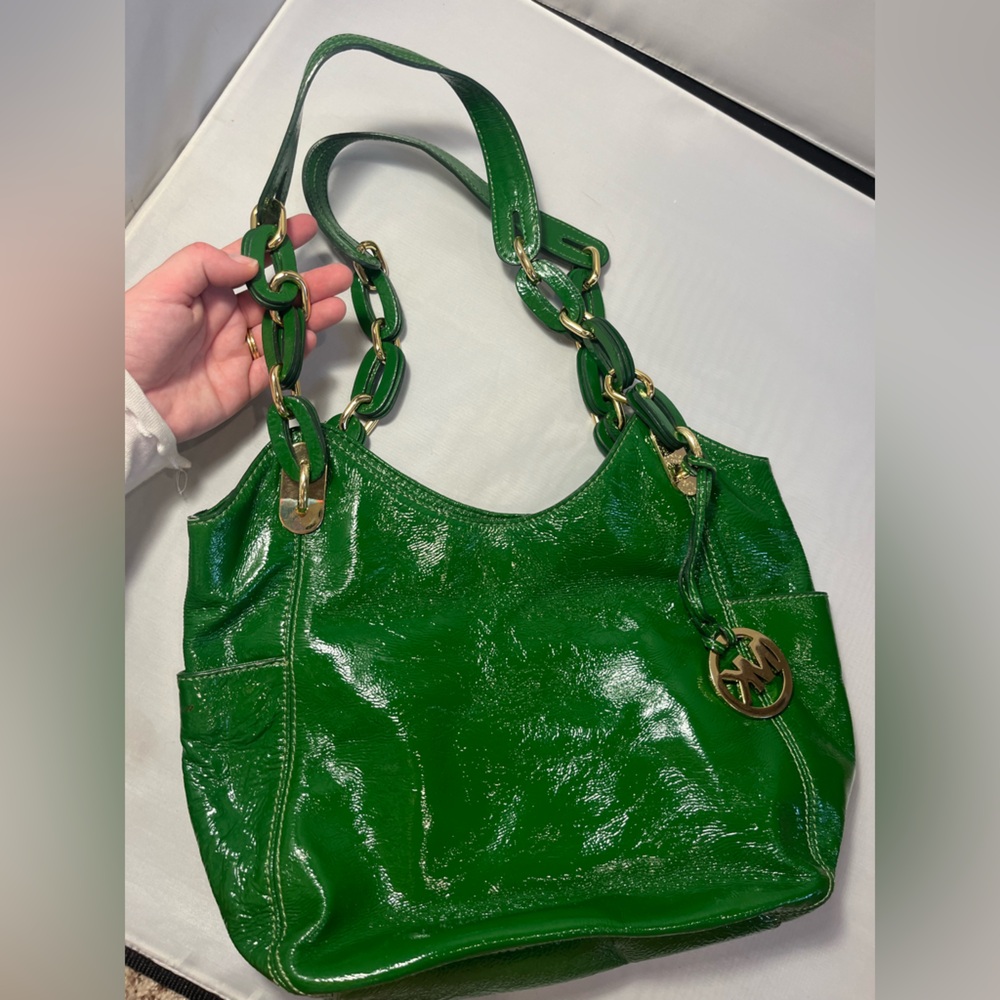 NWOT Michael Kors Lillie Purse Kelly Lime Green Gold Hobo Leather Chain Handbag - Picture 5 of 6